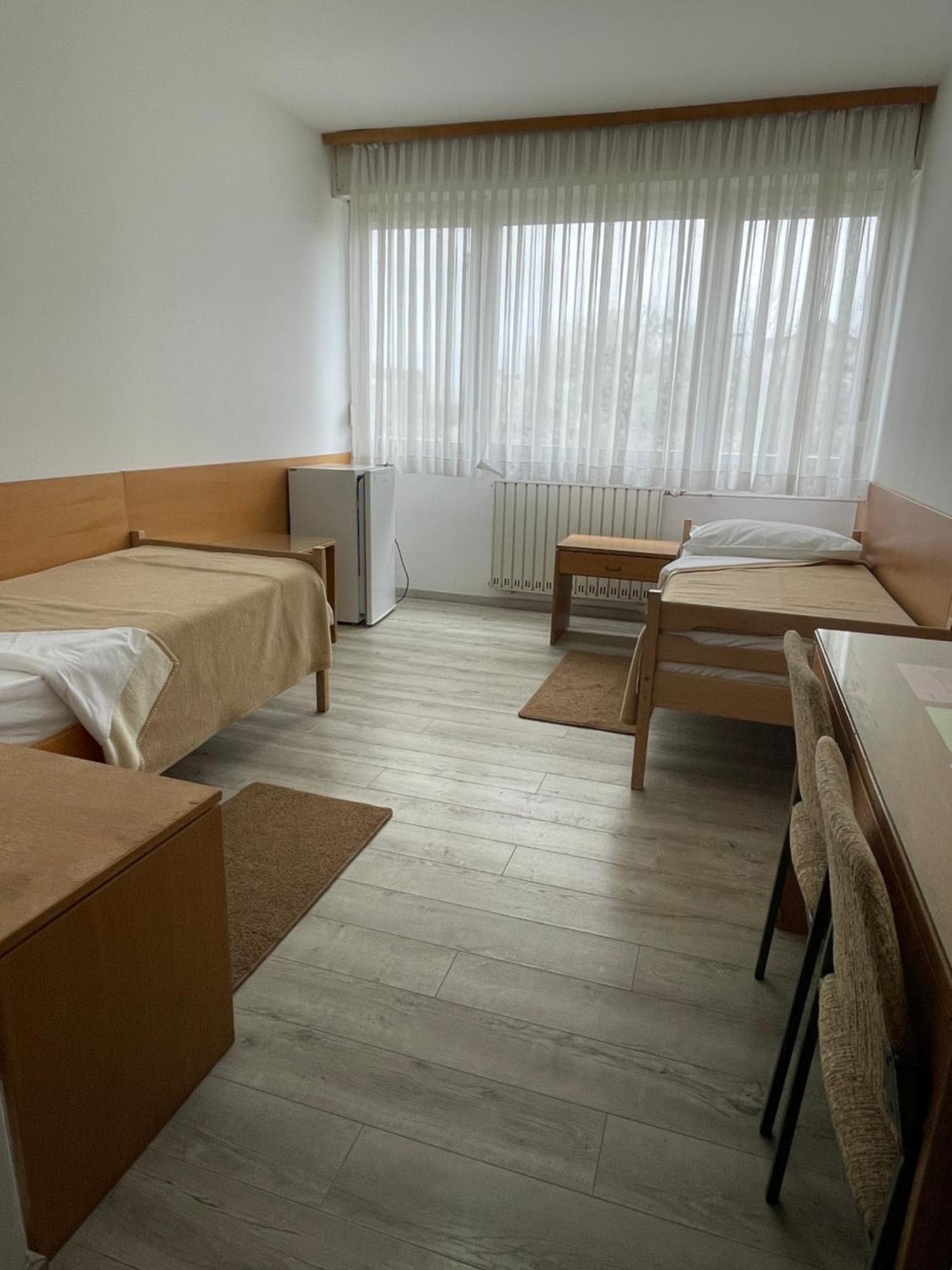 Hostel Arena ซาเกร็บ ภายนอก รูปภาพ