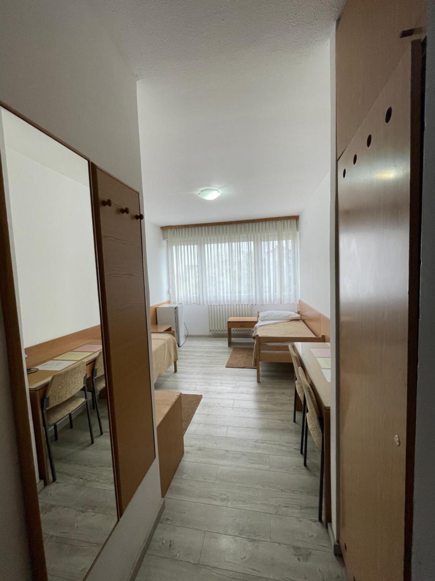 Hostel Arena ซาเกร็บ ภายนอก รูปภาพ